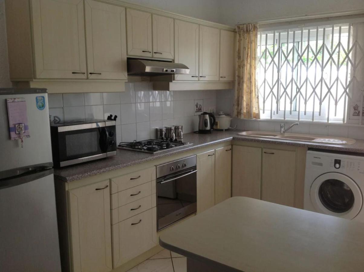 Lovely Apartment In Flic En Flac, Close To The Beach And All Amenities. Exterior foto