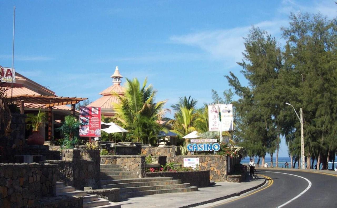 Lovely Apartment In Flic En Flac, Close To The Beach And All Amenities. Exterior foto