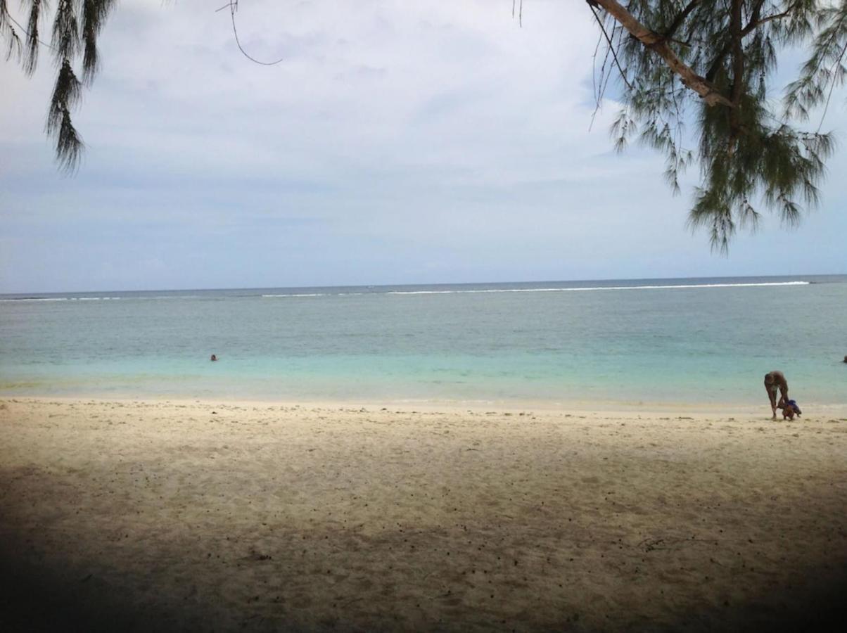 Lovely Apartment In Flic En Flac, Close To The Beach And All Amenities. Exterior foto