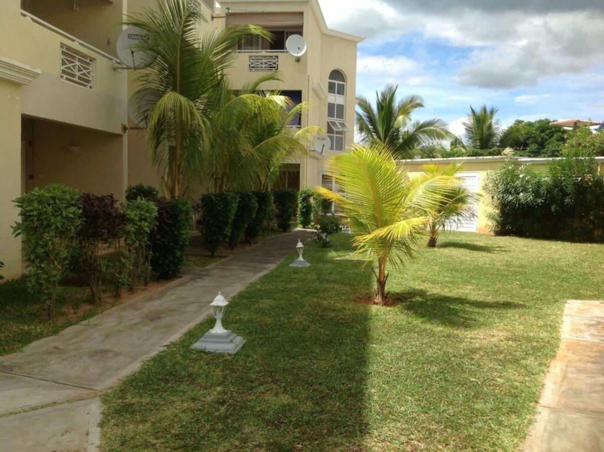 Lovely Apartment In Flic En Flac, Close To The Beach And All Amenities. Exterior foto
